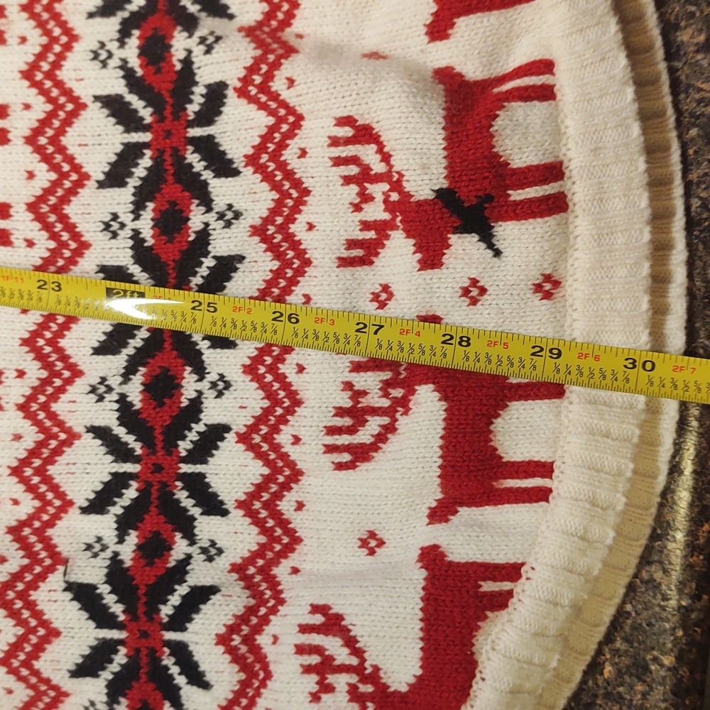 Winter/Christmas Sweater Reindeer & Snowflakes - Picture 8 of 9